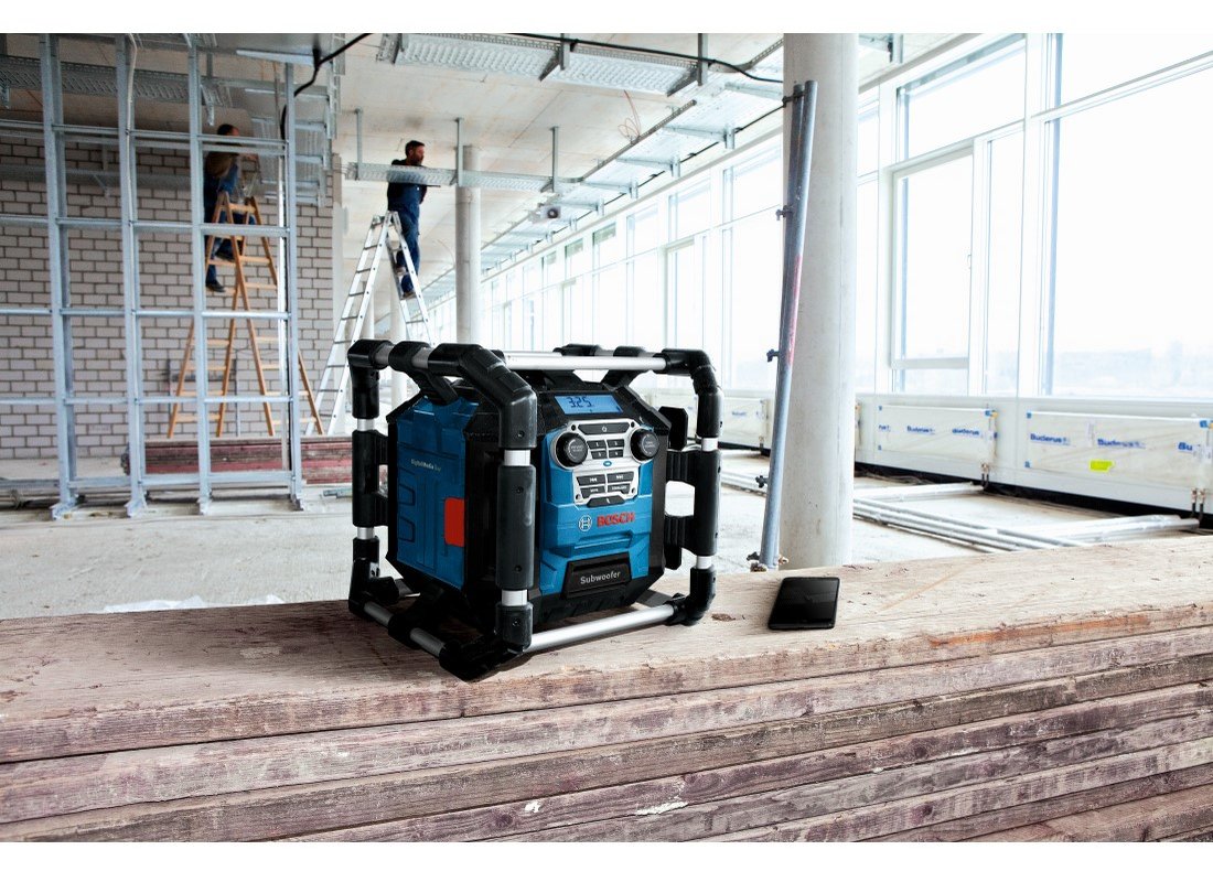 18V Jobsite Radio with Bluetooth® 5.0 and Power Station