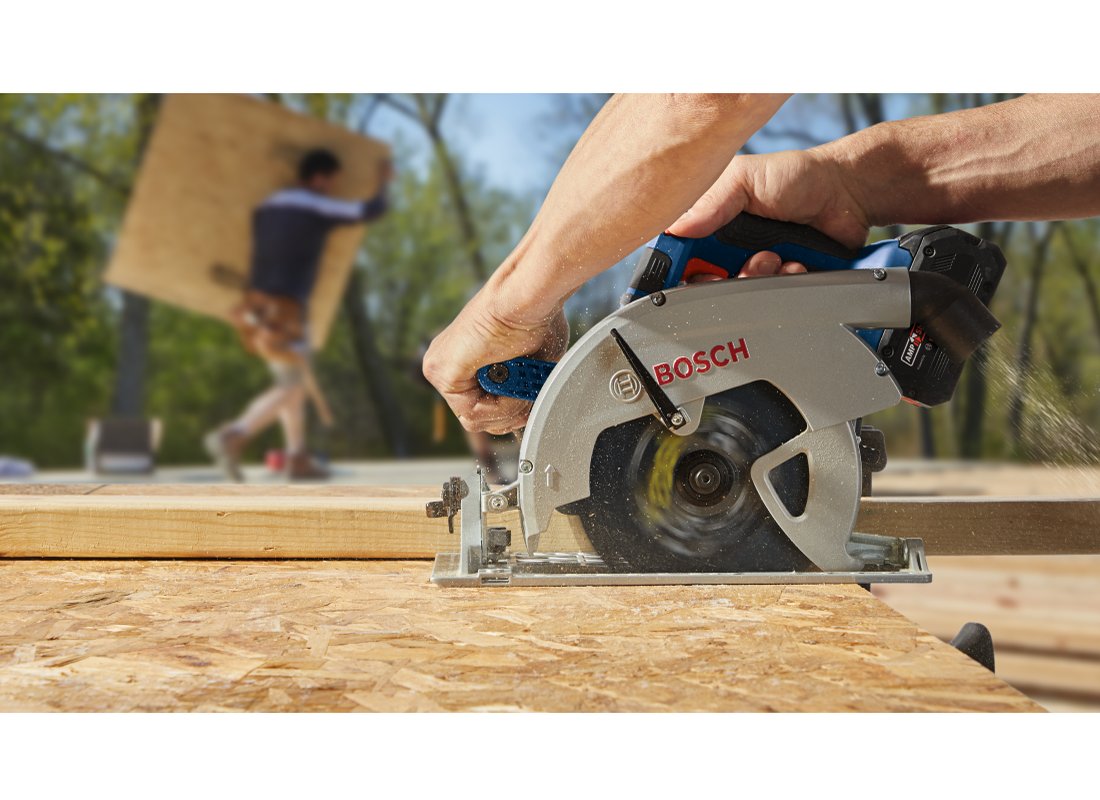 PROFACTOR™ 18V BLADE-LEFT 7-1/4 IN. CIRCULAR SAW KIT WITH (1) CORE18V® 8 AH HIGH POWER BATTERY