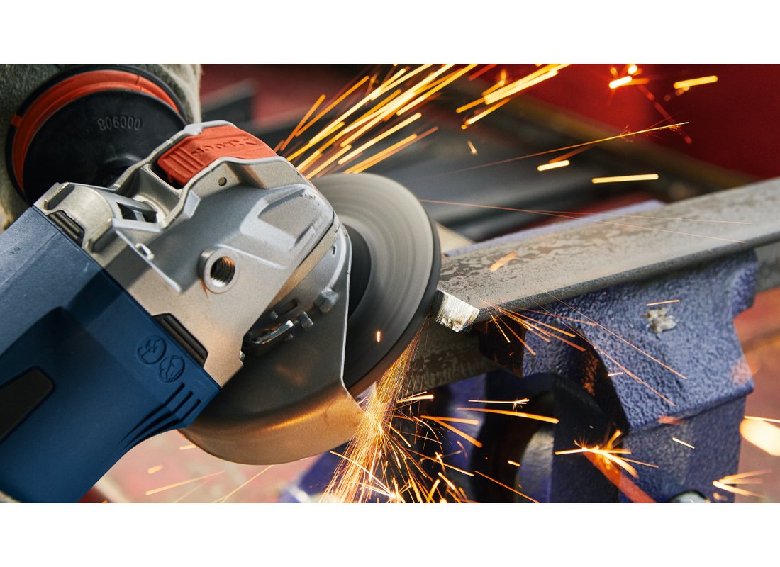 PROFACTOR™ 18V X-LOCK 5 – 6 IN. ANGLE GRINDER WITH PADDLE SWITCH AND (1) CORE18V® 8 AH HIGH POWER BATTERY