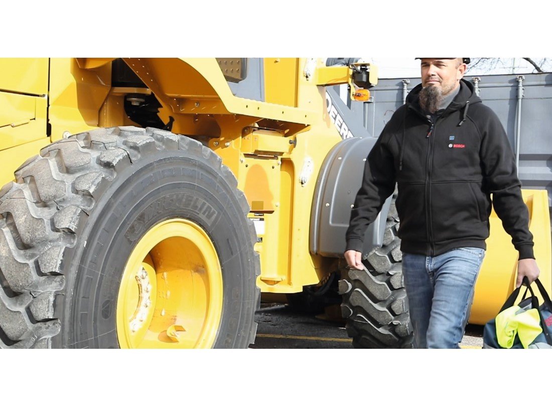 Ensemble veste à capuche chauffante 12 V Max avec adaptateur d’alimentation portatif - Taille L