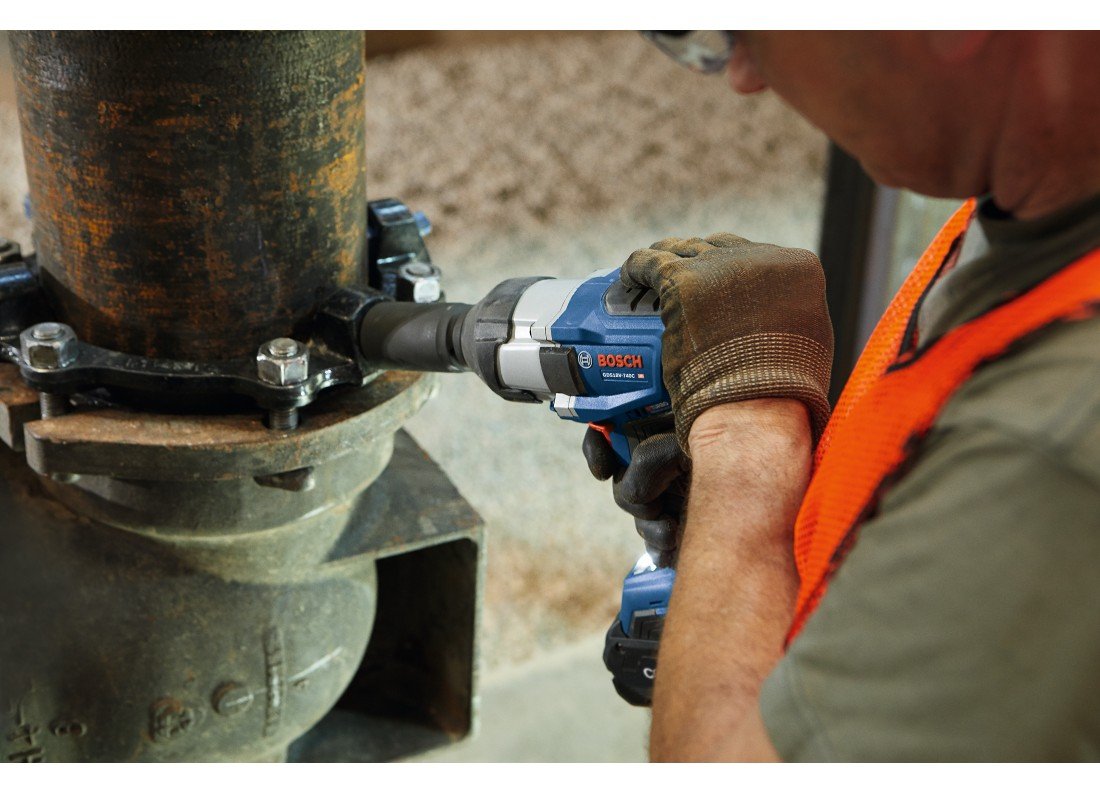 PROFACTOR™ 18V Connected-Ready 1/2 In. Impact Wrench with Friction Ring (Bare Tool)