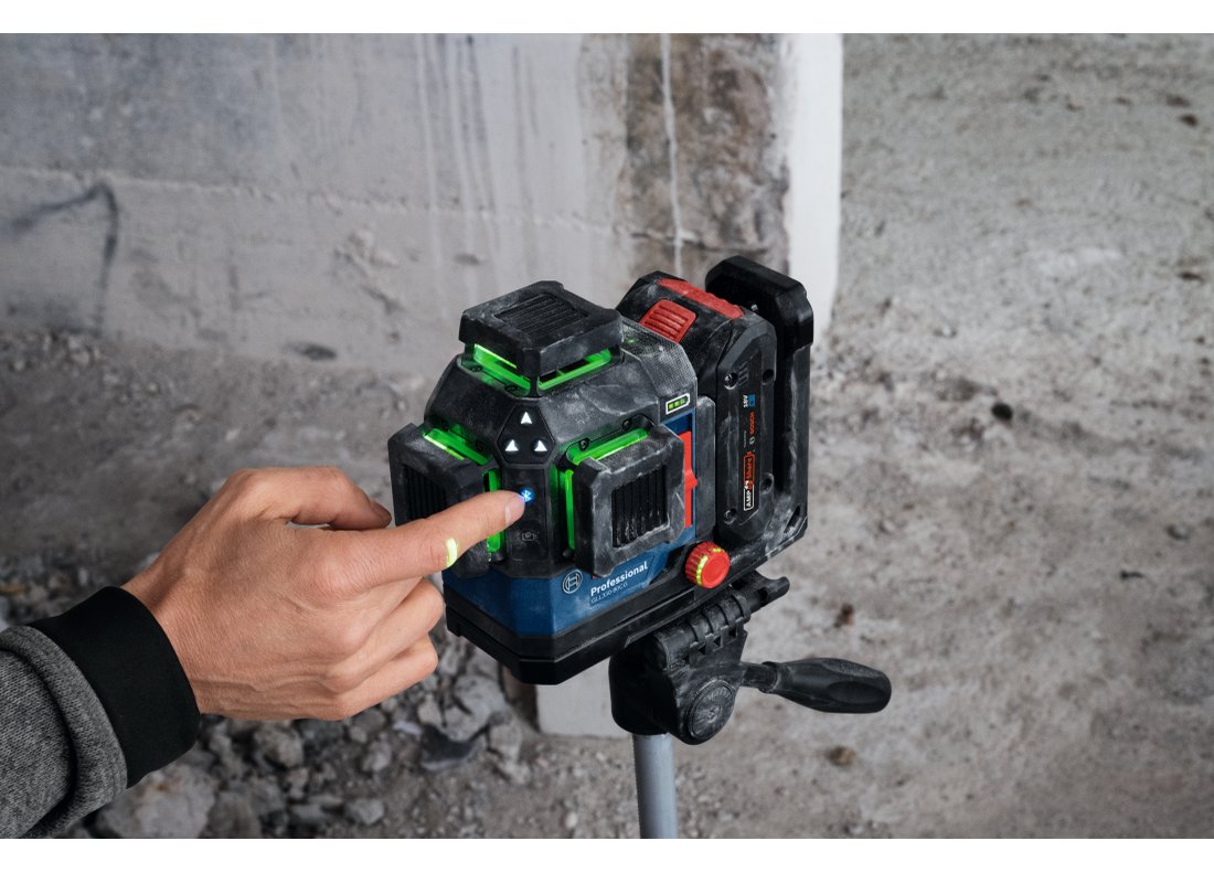 18V 360º Connected Green-Beam Three-Plane Leveling and Alignment Laser with (1) 4 Ah Battery