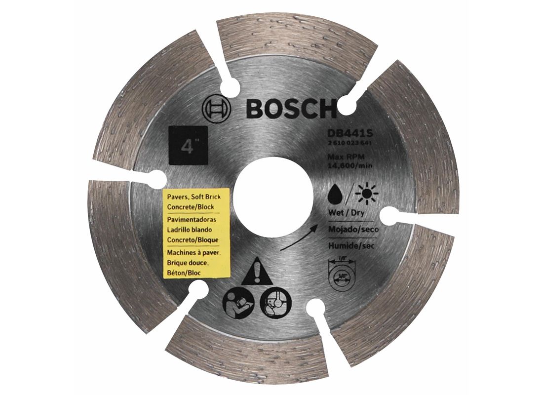 Disque segmenté diamanté standard de 4 po pour les coupes grossières universelles Bosch DB441S