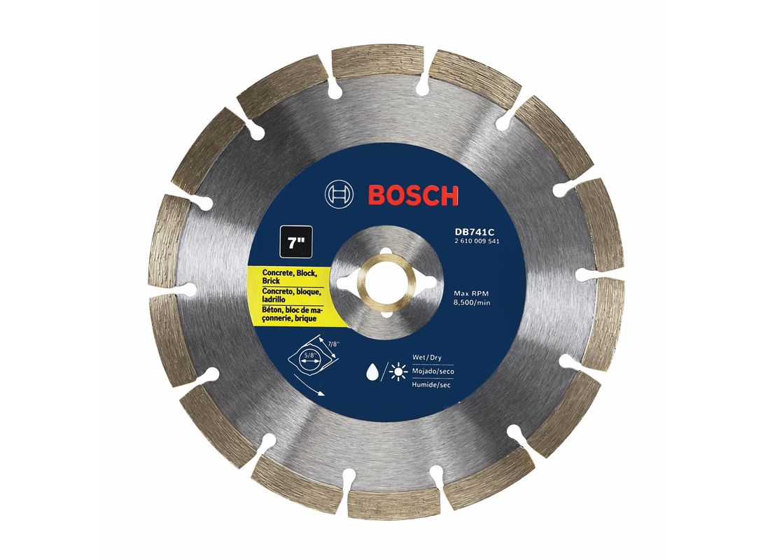 Disque segmenté diamanté premium de 7 po pour des coupes grossières universelles Bosch DB741C