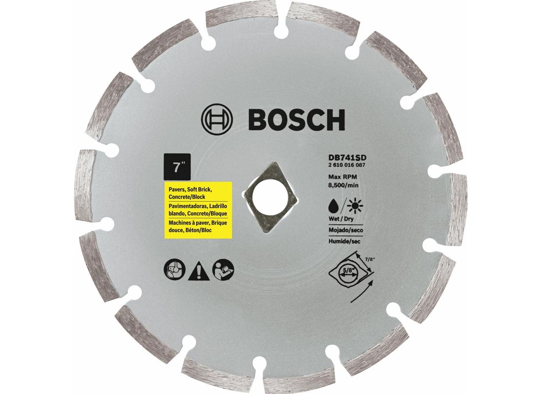 Disque diamanté standard à bord segmenté de 7 po avec centre défonçable en losange pour coupes grossières universelles Bosch DB741SD