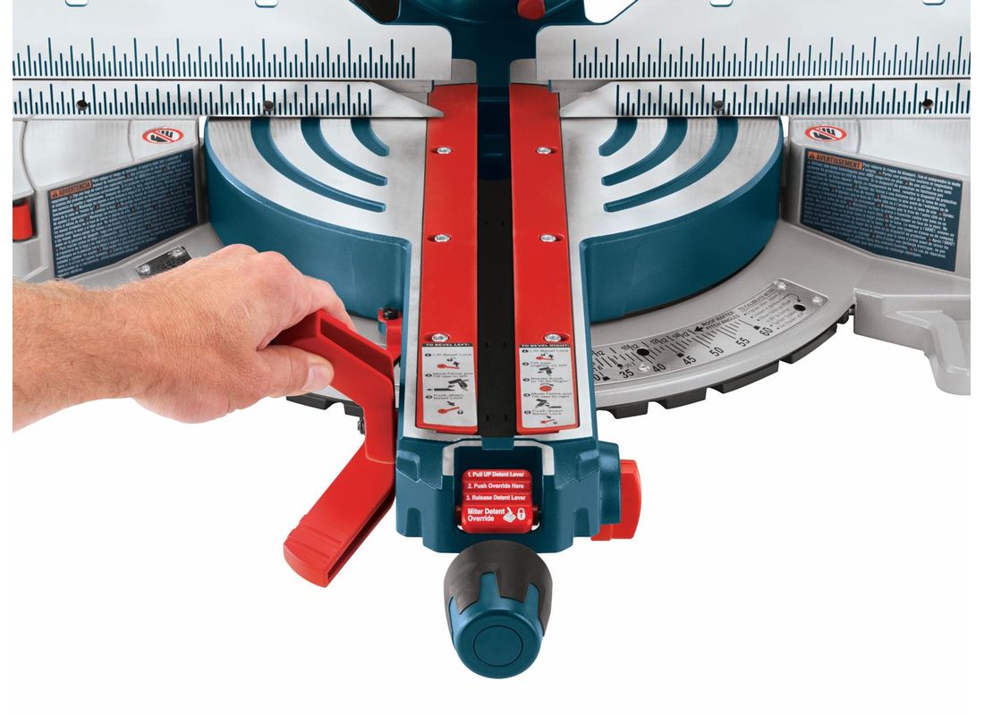 Scie à onglet coulissante à deux biseaux de 12 po Bosch GCM12SD