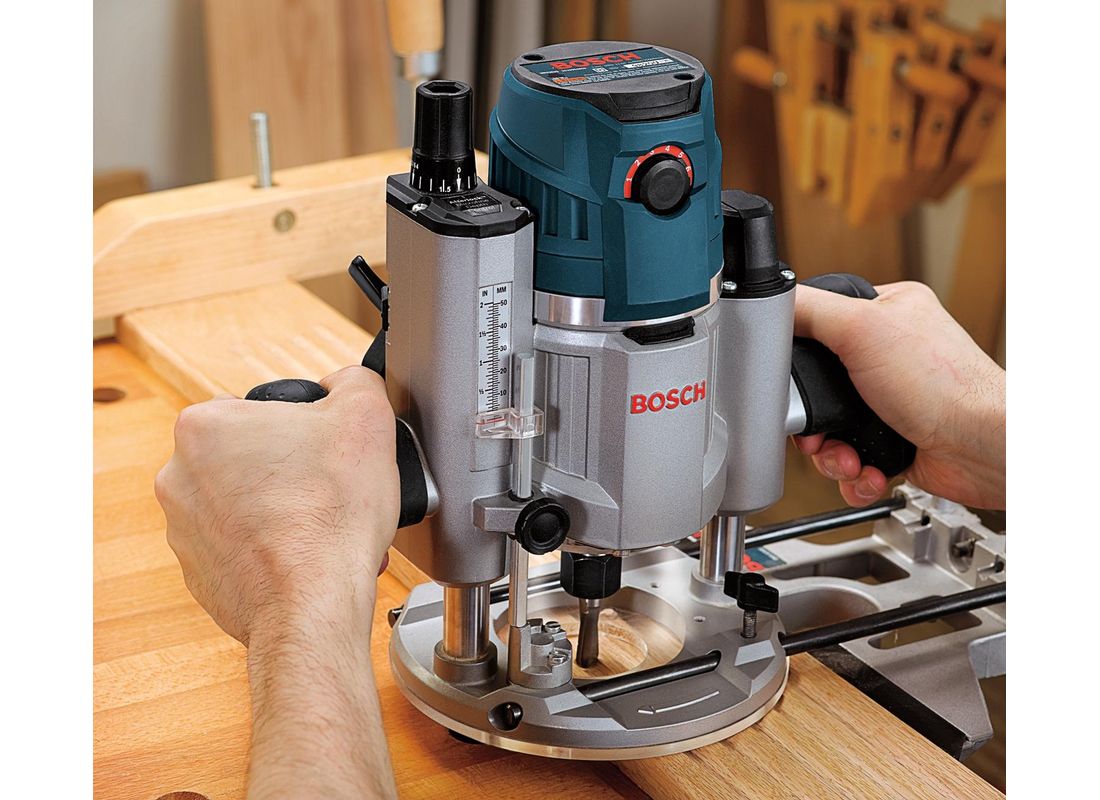 2.3 HP Electronic Plunge-Base Router Bosch MRP23EVS