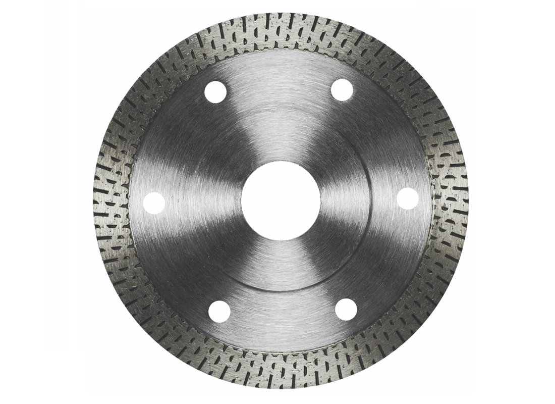 Disque diamanté premium à couronne de coupe Turbo de 4 po pour des coupes nettes