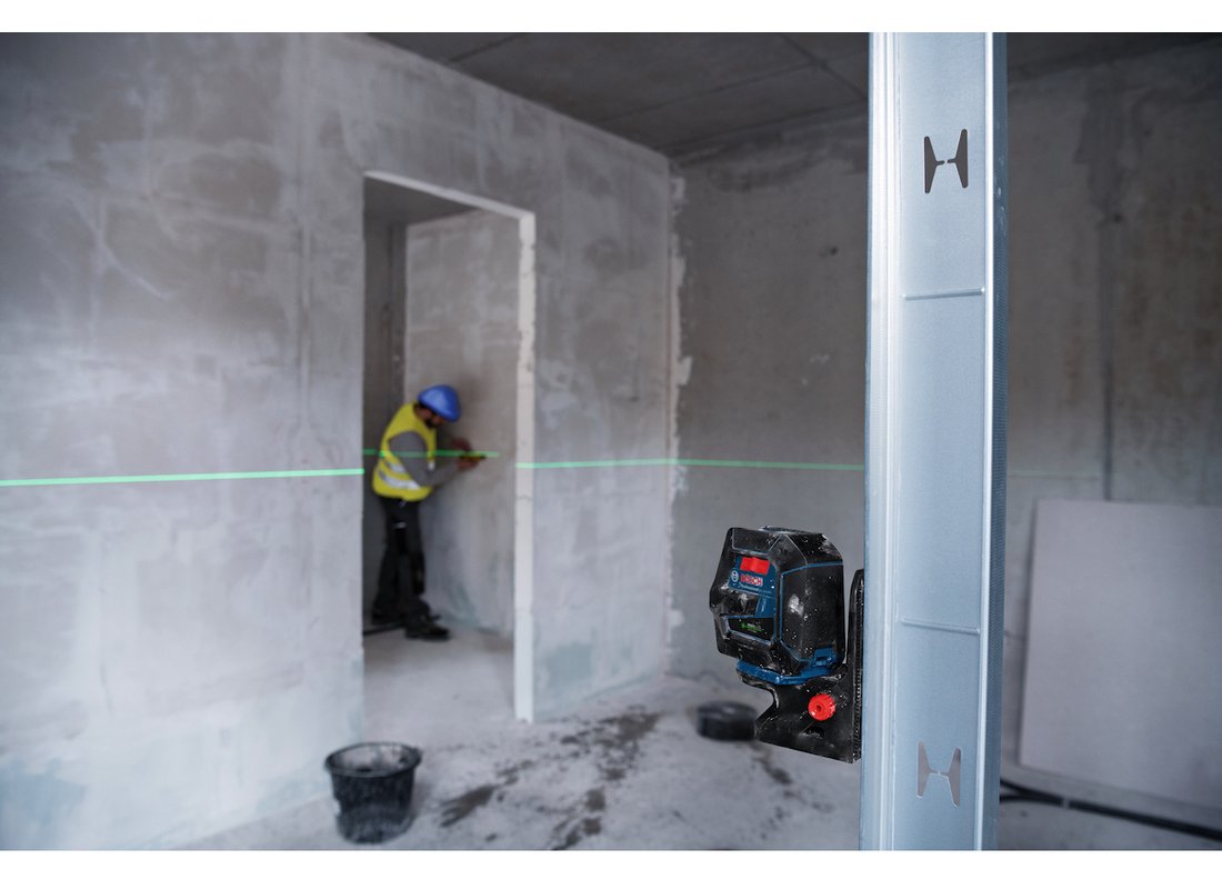 Green-Beam Self-Leveling Cross-Line Laser with Plumb Points